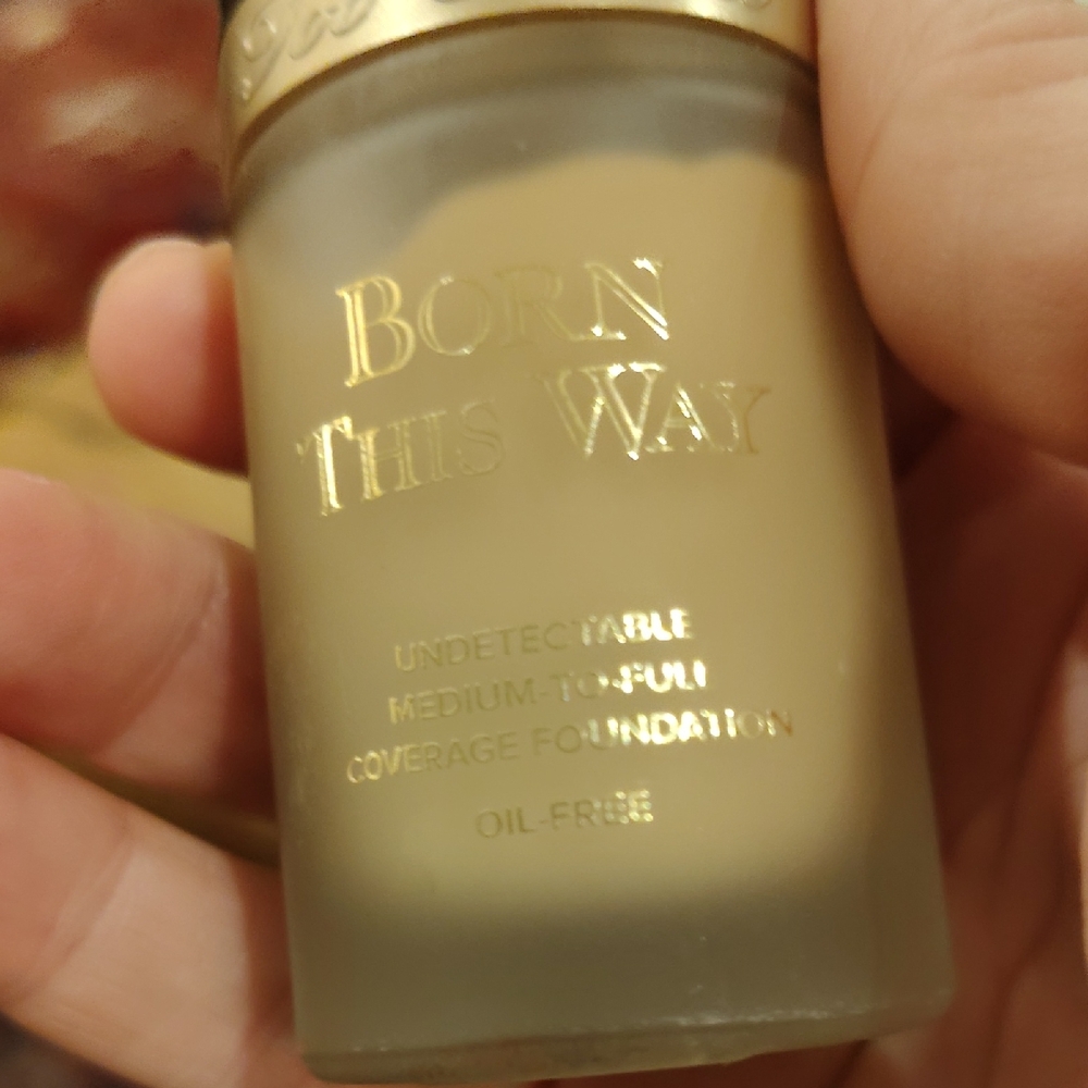 Too Faced Born This Way Foundation - Warm Beige
